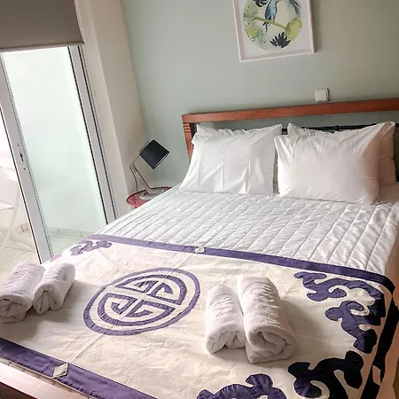 Sofia 3 Apts Nea Chora Chania Steps From The * La Canea