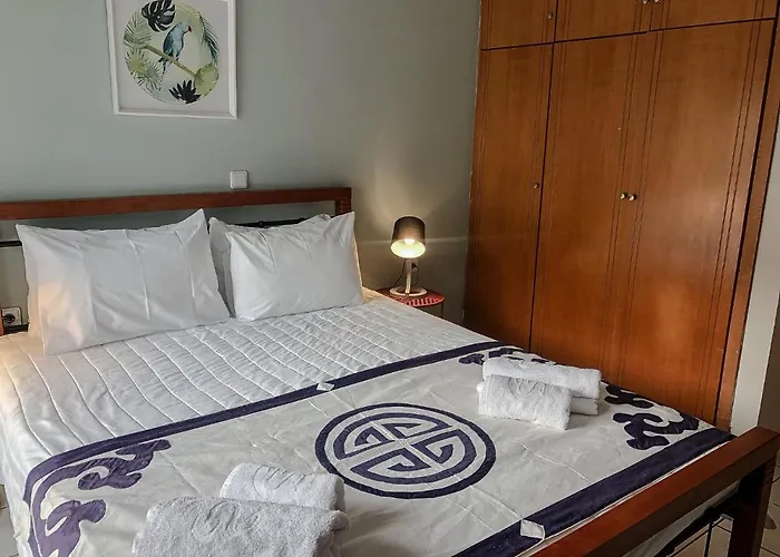 Sofia 3 Apts Nea Chora Chania Steps From The * חאניה